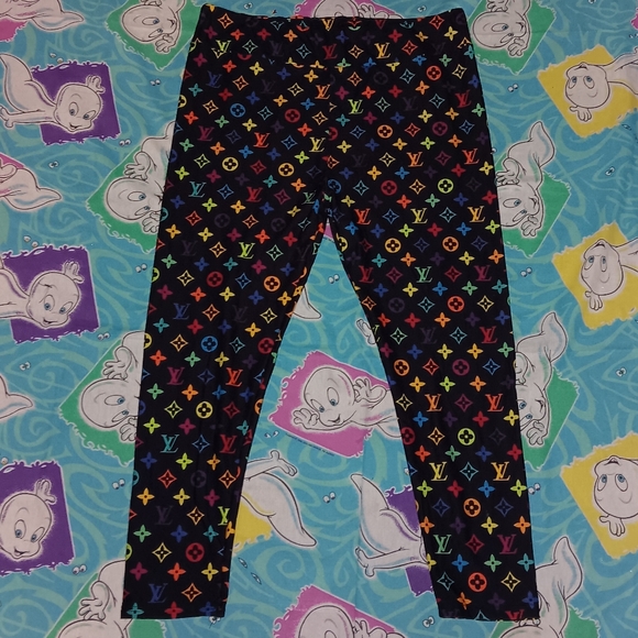 Amelia Rose YSL Tall & Curvy All Over Print Leggings All Over Print - Picture 2 of 5